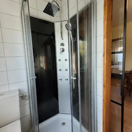 La Petite Gloire Bed & Breakfast 3*